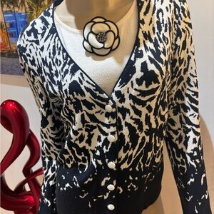 St. John Buttons animal print twinset jacket 12 rhinestones paillettes sequins